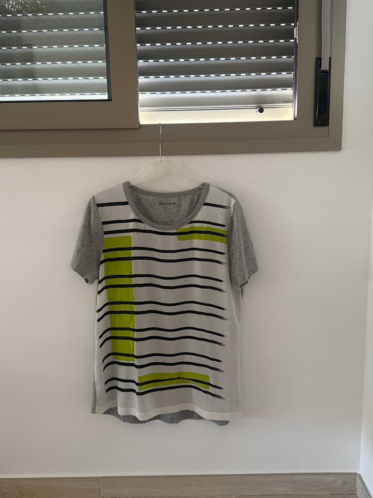 Marc Cain Sports T-shirt met strepen en korte mouw, Kleding | Dames, Wit, Maat 42/44 (L), Ophalen of Verzenden, Zo goed als nieuw