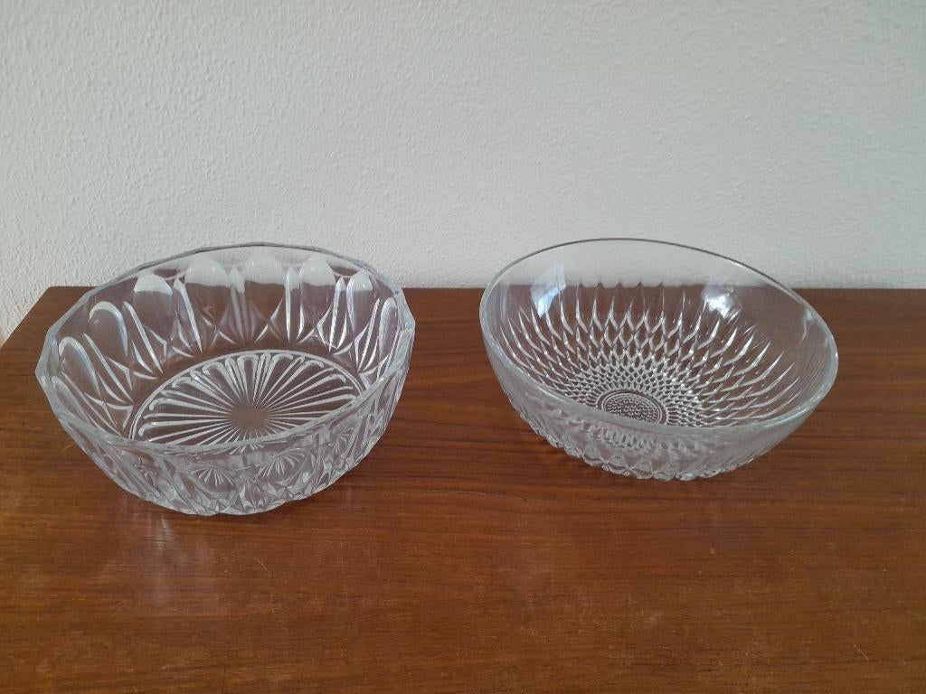 vintage glazen schalen , 20 cm , schaal , puddingschaal , fr, Ophalen of Verzenden, Overige stijlen, Glas, Schaal of Schalen