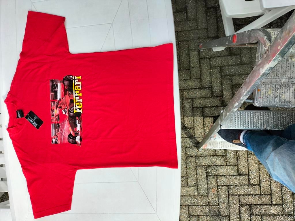Ferrari T-shirt rood - Nieuw met kaartjes, Ferrari, Maat 48/50 (M), Nieuw, Ophalen of Verzenden