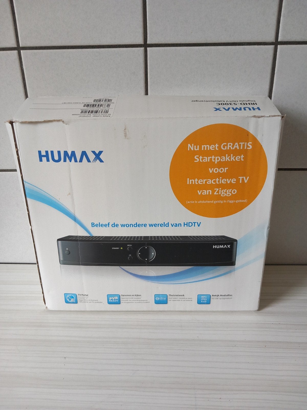 Humax kastje, Ophalen
