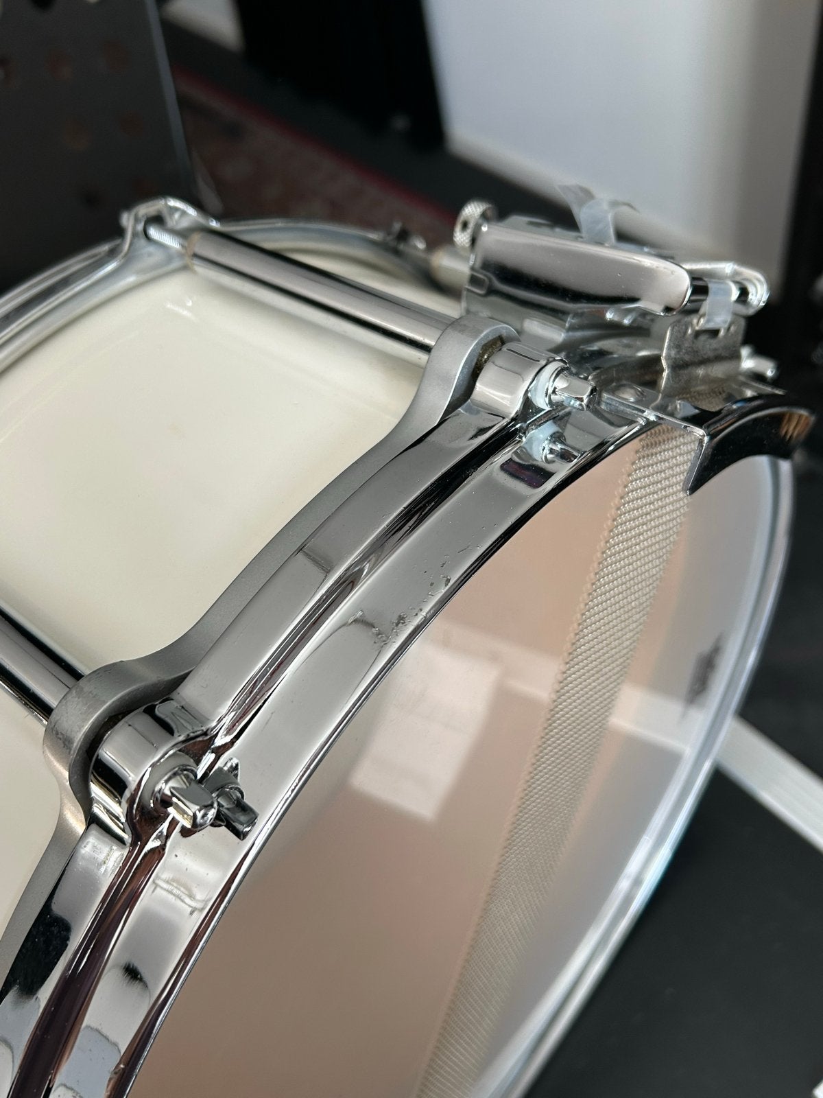 Foto 4 van Pearl Free Floating Snare Drum 14x6.5" Maple - 1995