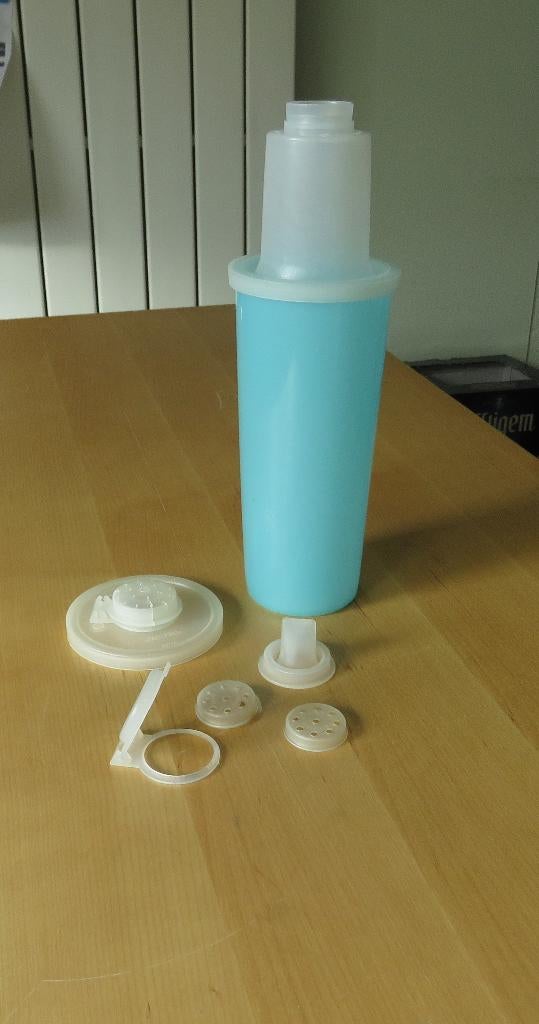 Tupperware Vintage Strooier, beker blauw 18,5cm, Huis en Inrichting, Keuken | Tupperware, Gebruikt, Beker of Kan, Blauw, Ophalen