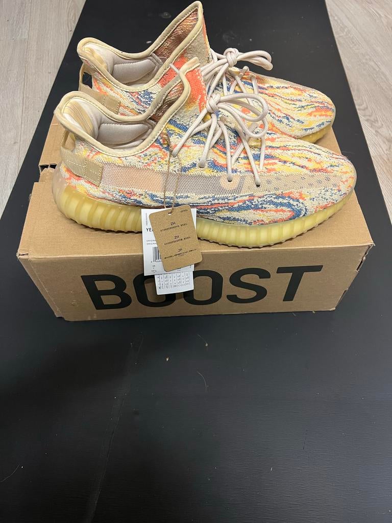 Autentieke Adidas Yeezy Boost 350 V2 MX Oat - Maat 46, Overige kleuren, Ophalen of Verzenden, Sneakers of Gympen, Gedragen