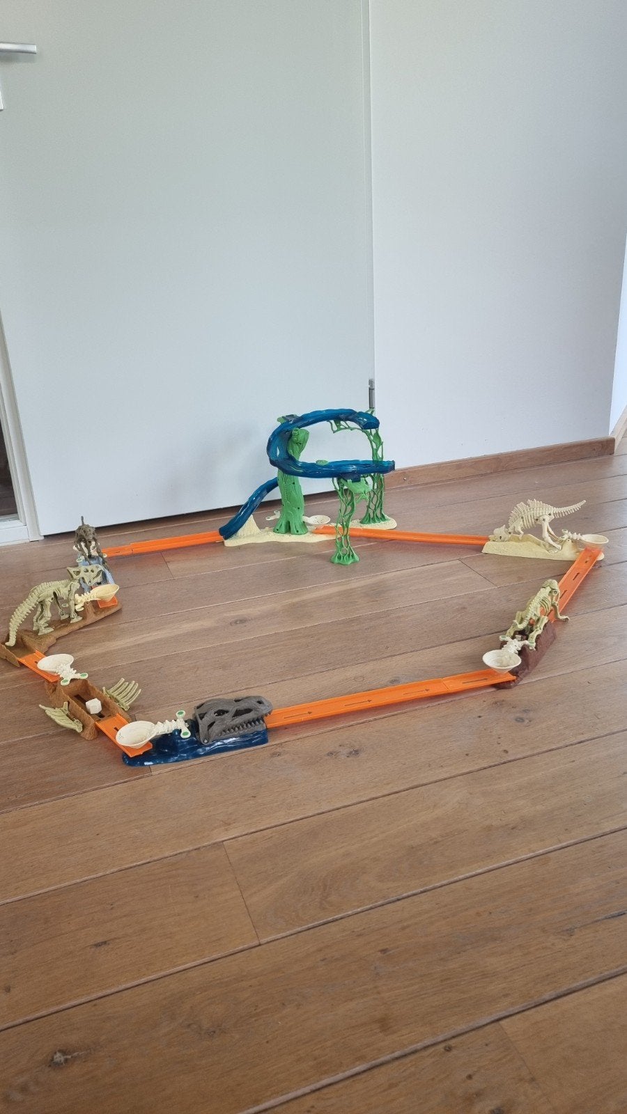 Hot wheels T-Rex racebaan, Ophalen, Gebruikt, Handmatig, Hot Wheels