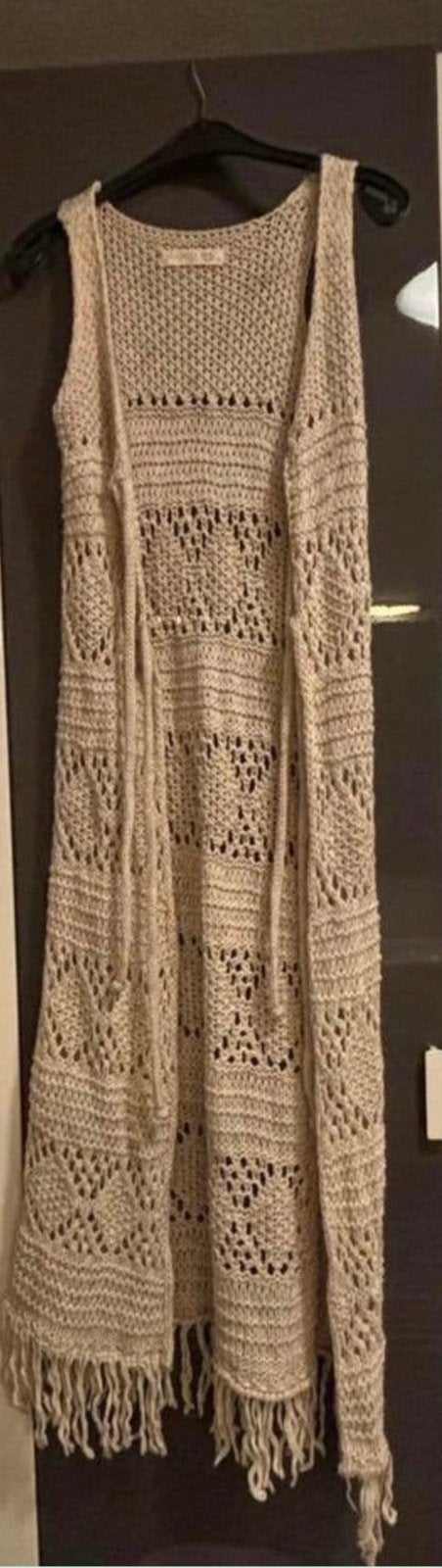 Isla Ibiza Bonita gehaakt gilet met franjes, Ophalen, Zo goed als nieuw, Maat 38/40 (M), Beige