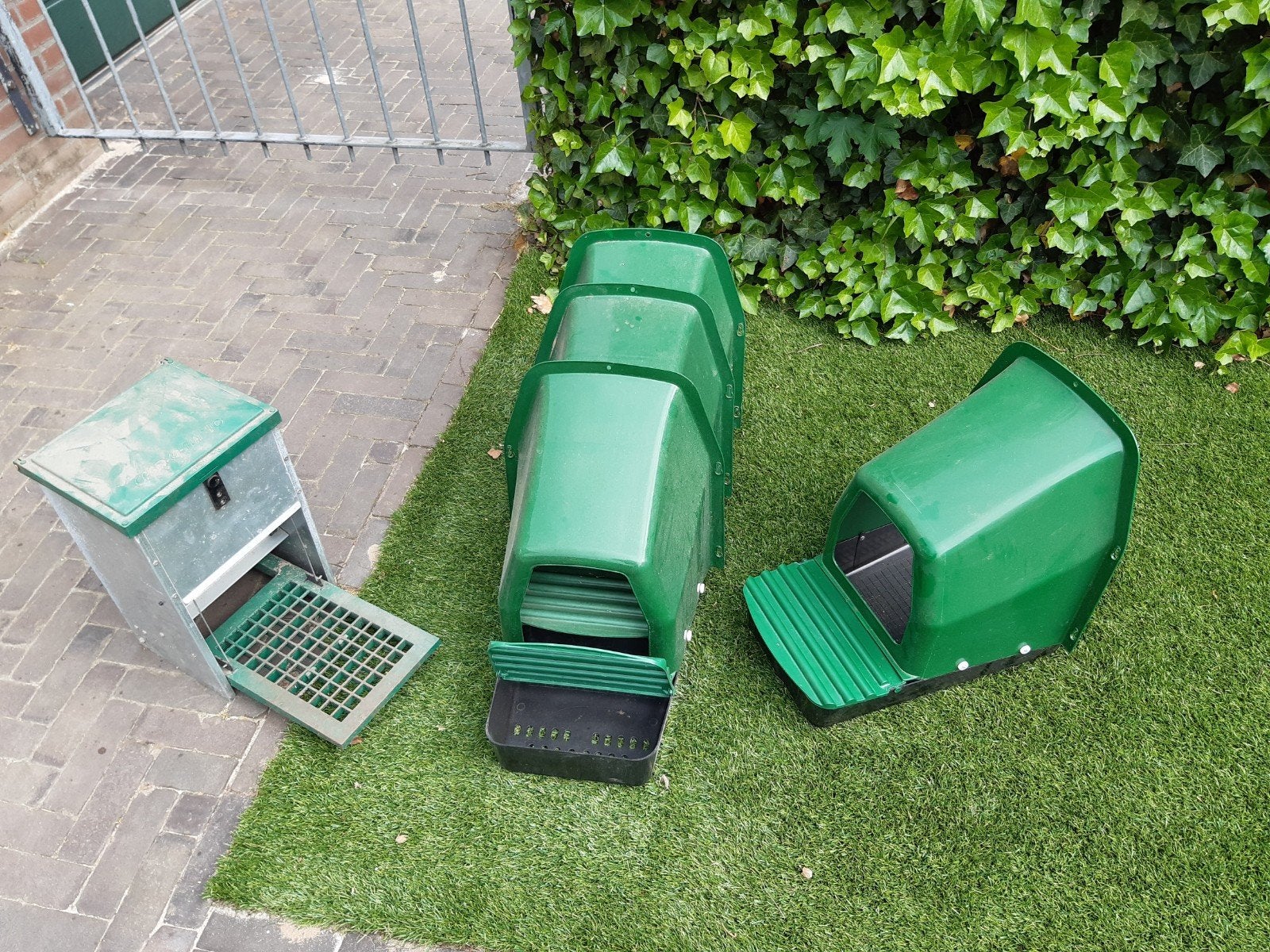 4 legnesten en voerbak kippen, Dieren en Toebehoren, Pluimvee