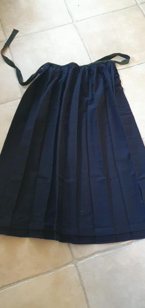 Antiek streekdracht klederdracht blauw wollen schort, Antiek en Kunst, Ophalen of Verzenden