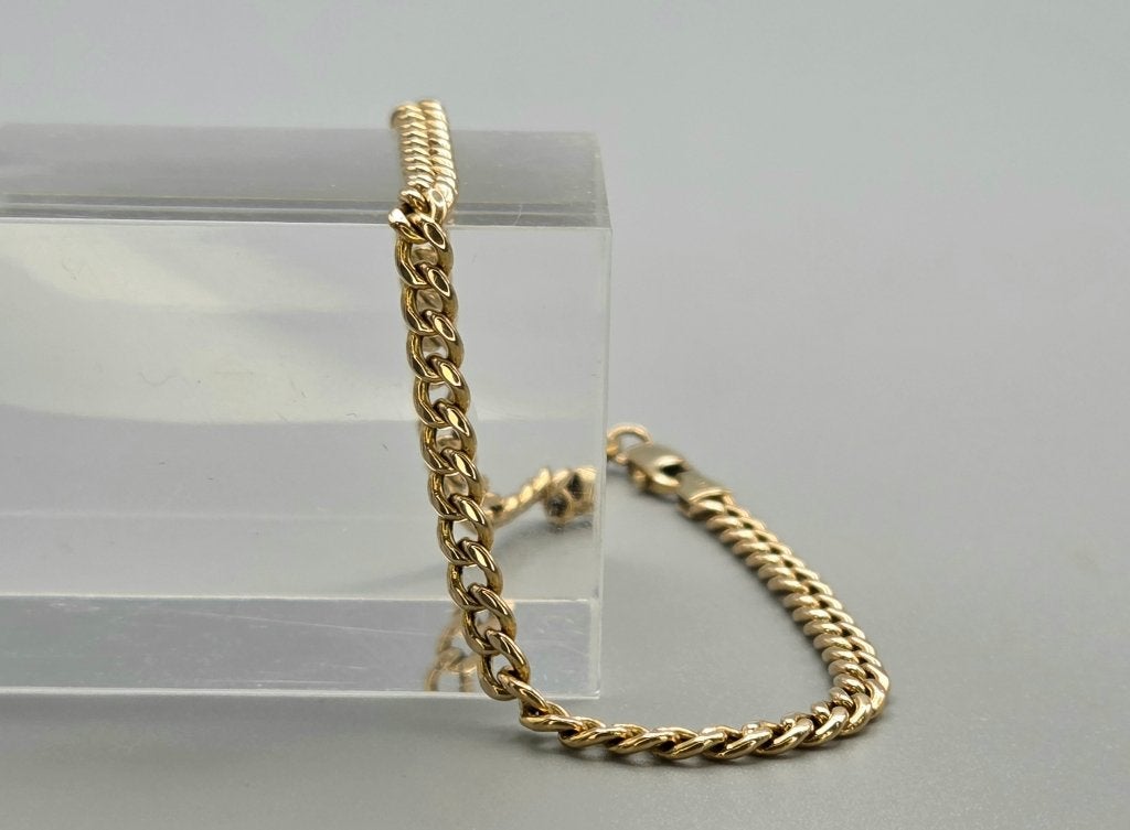 Gouden vintage gourmetschakel armband. 2026/579