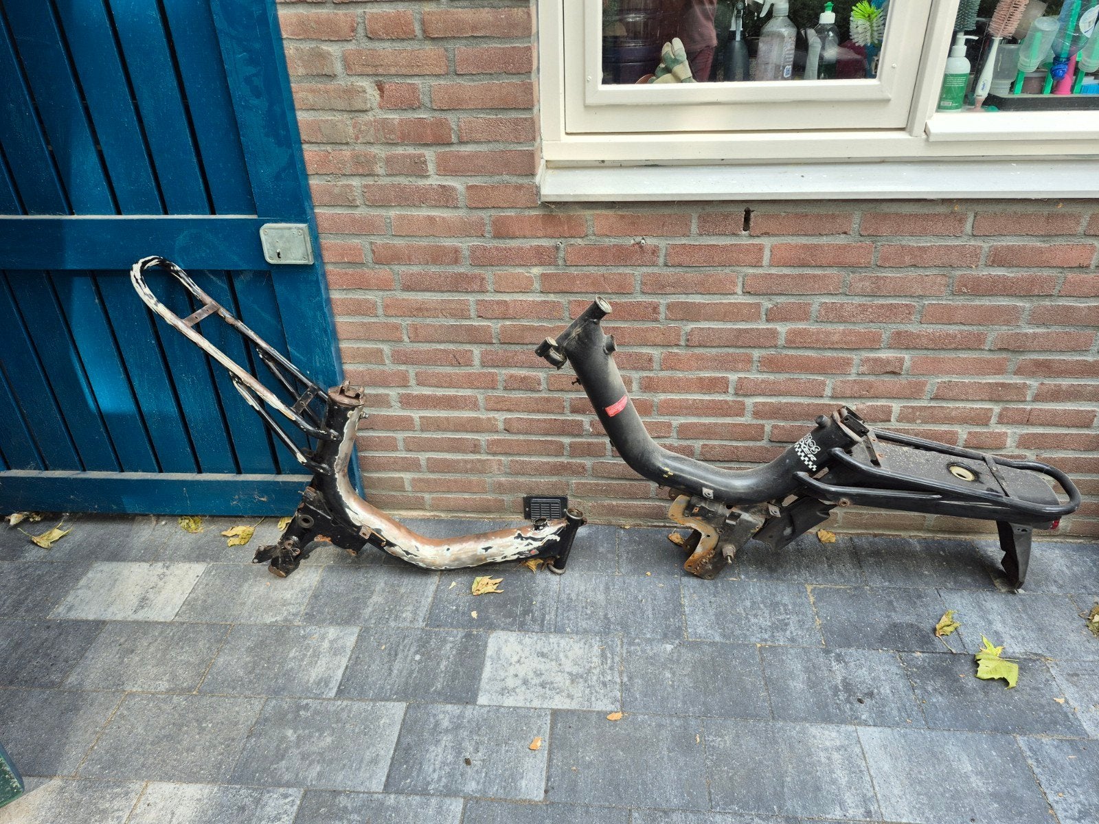 2 keer tomos brommer frame, Ophalen, Gebruikt