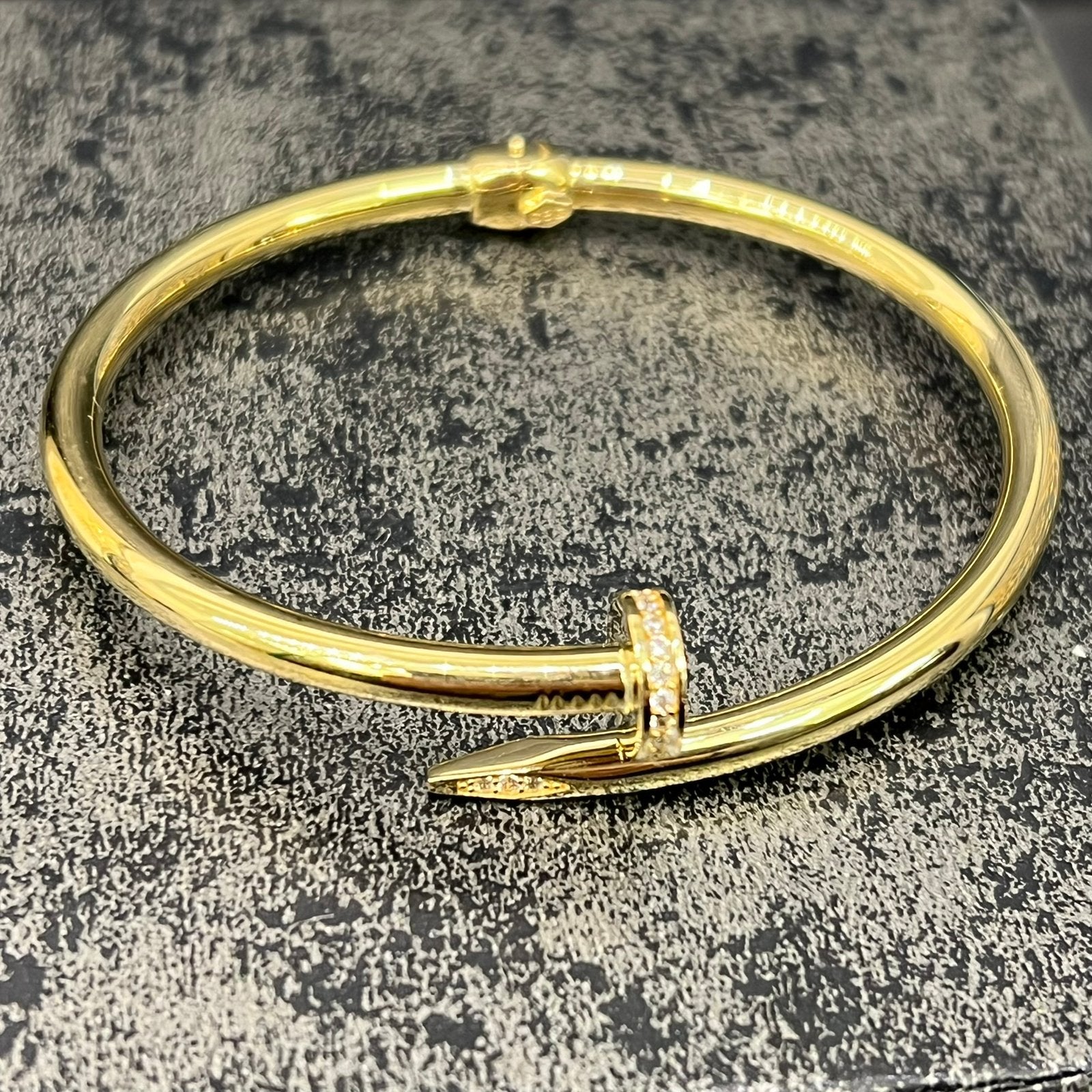 14k gouden armband spijker model nieuw, Ophalen of Verzenden, Nieuw, Goud