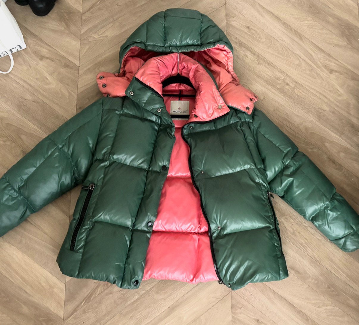 Moncler Parana Short Down Jacket (Dons/ Puffer), Kleding | Dames, Jassen | Winter, Moncler, Ophalen of Verzenden, Zo goed als nieuw