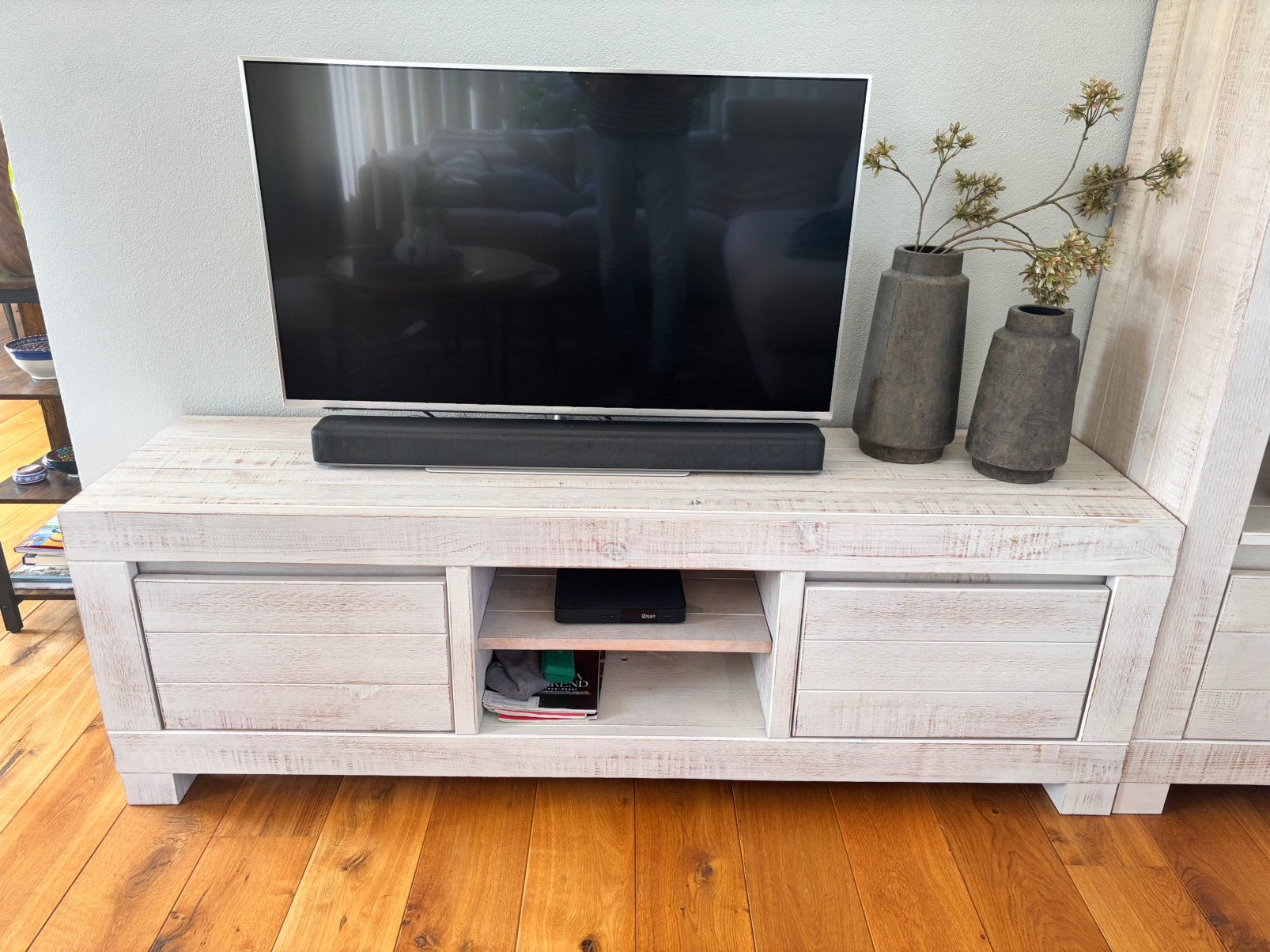 White wash tv kast en boekenkast, Ophalen, Met plank(en), Gebruikt, 200 cm of meer