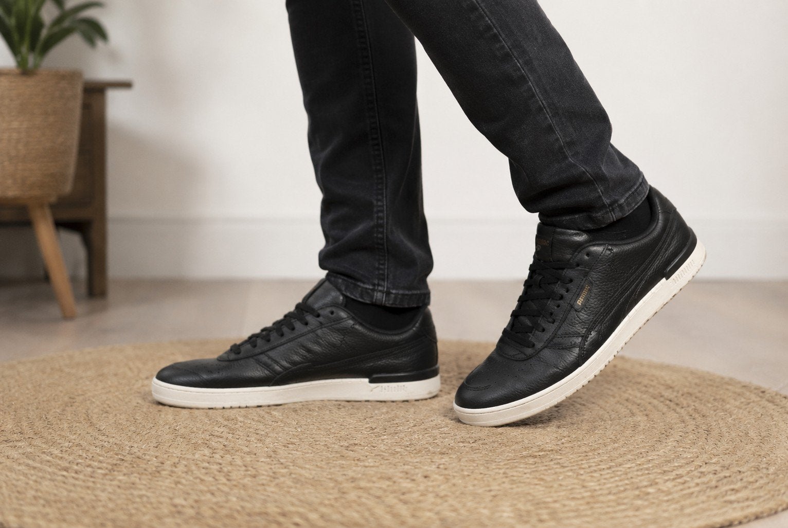 Mooie zwarte Puma sneakers - Maat 41, Kleding | Heren, Schoenen, Ophalen of Verzenden, Zwart