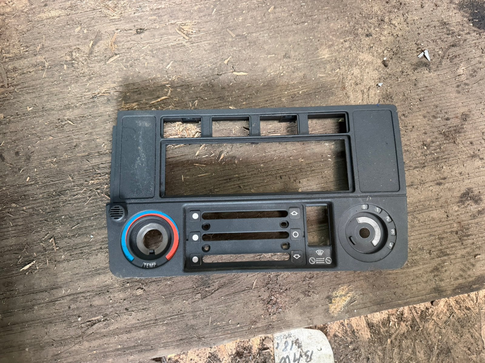Bmw e30 radio frame 316i 318i 320i 325i, Motoren, Ophalen of Verzenden