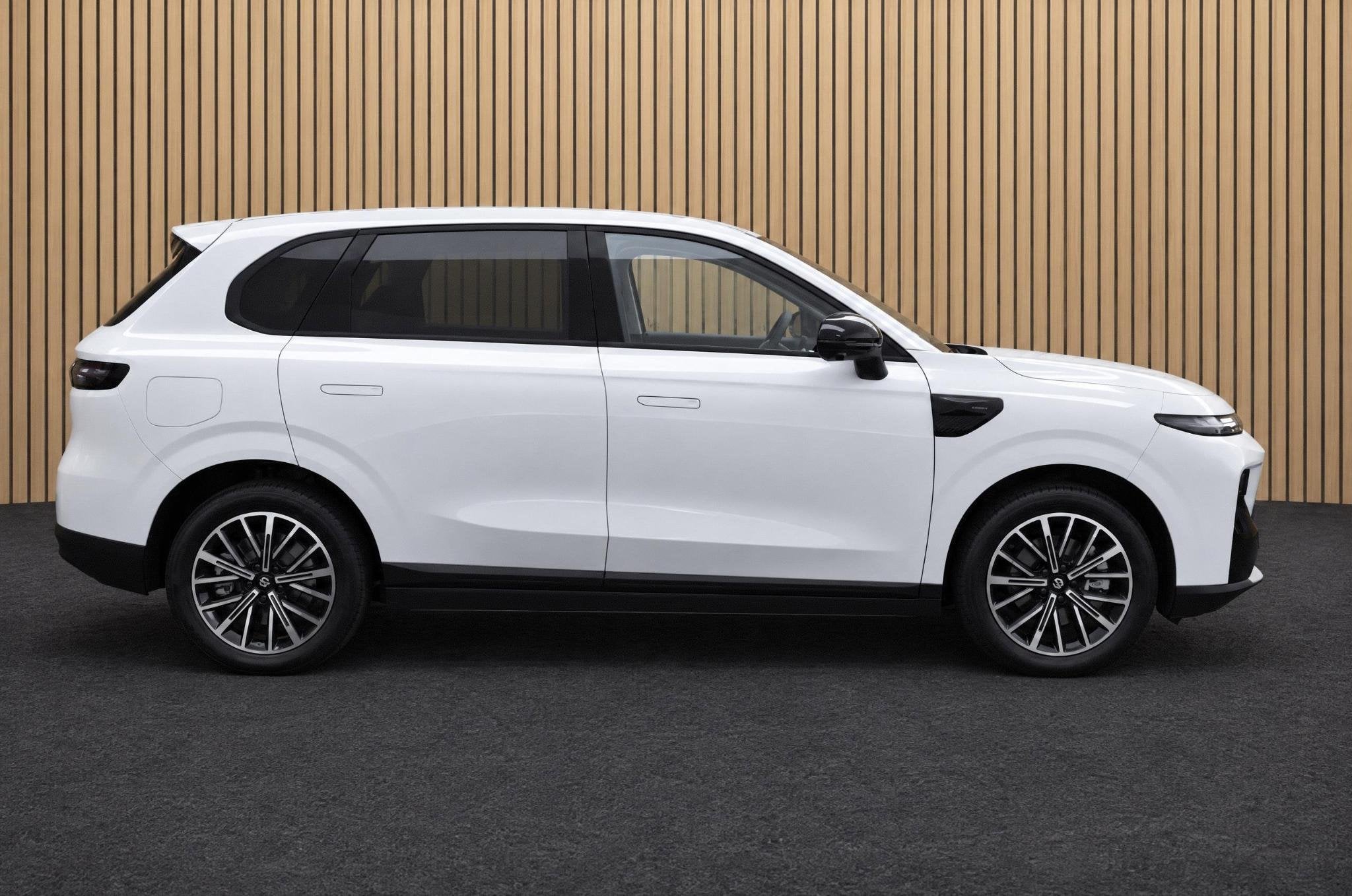 Leapmotor B10 Design ProMax 67.1 kWh VOORRAAD KORTING, Auto's, 12 maanden, Achterwielaandrijving, Automatische klimaatregeling