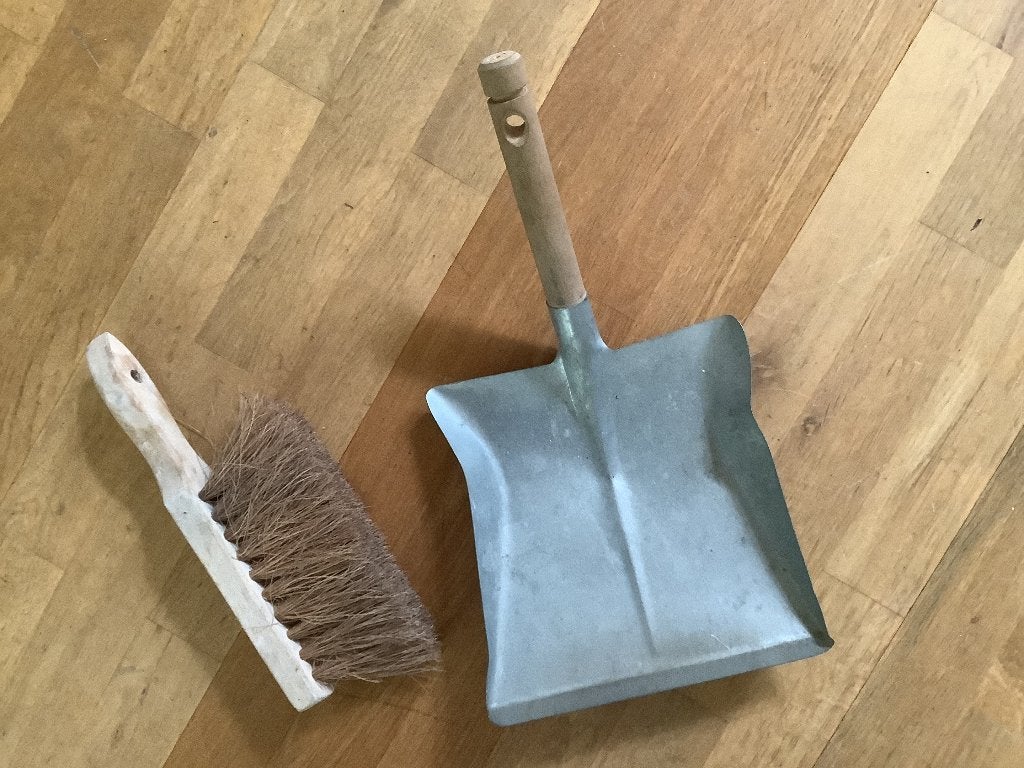 Veger en blik, Ophalen