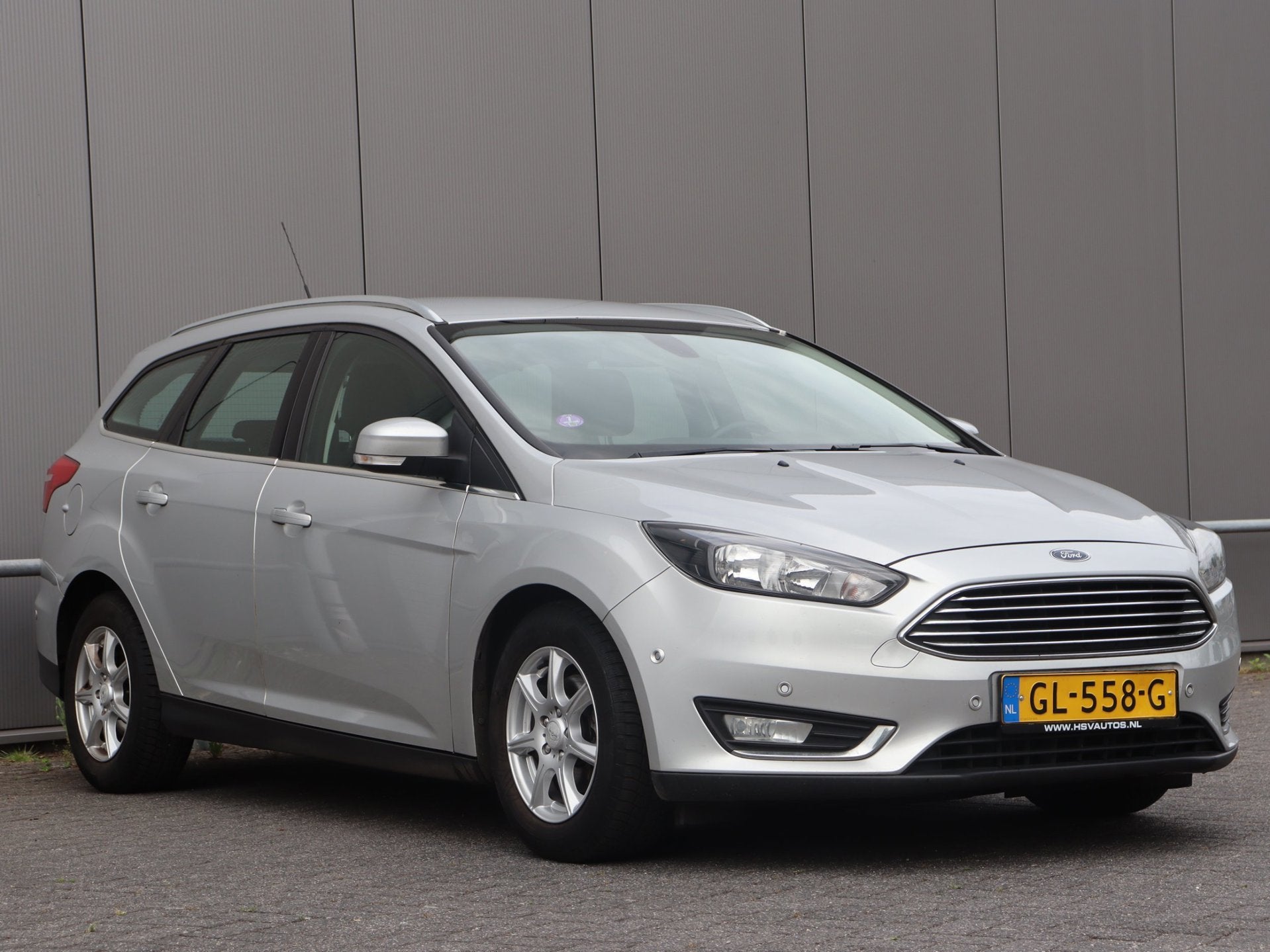 Foto 5 van Ford Focus Wagon 1.0 Titanium Edition navi LM airco org NL