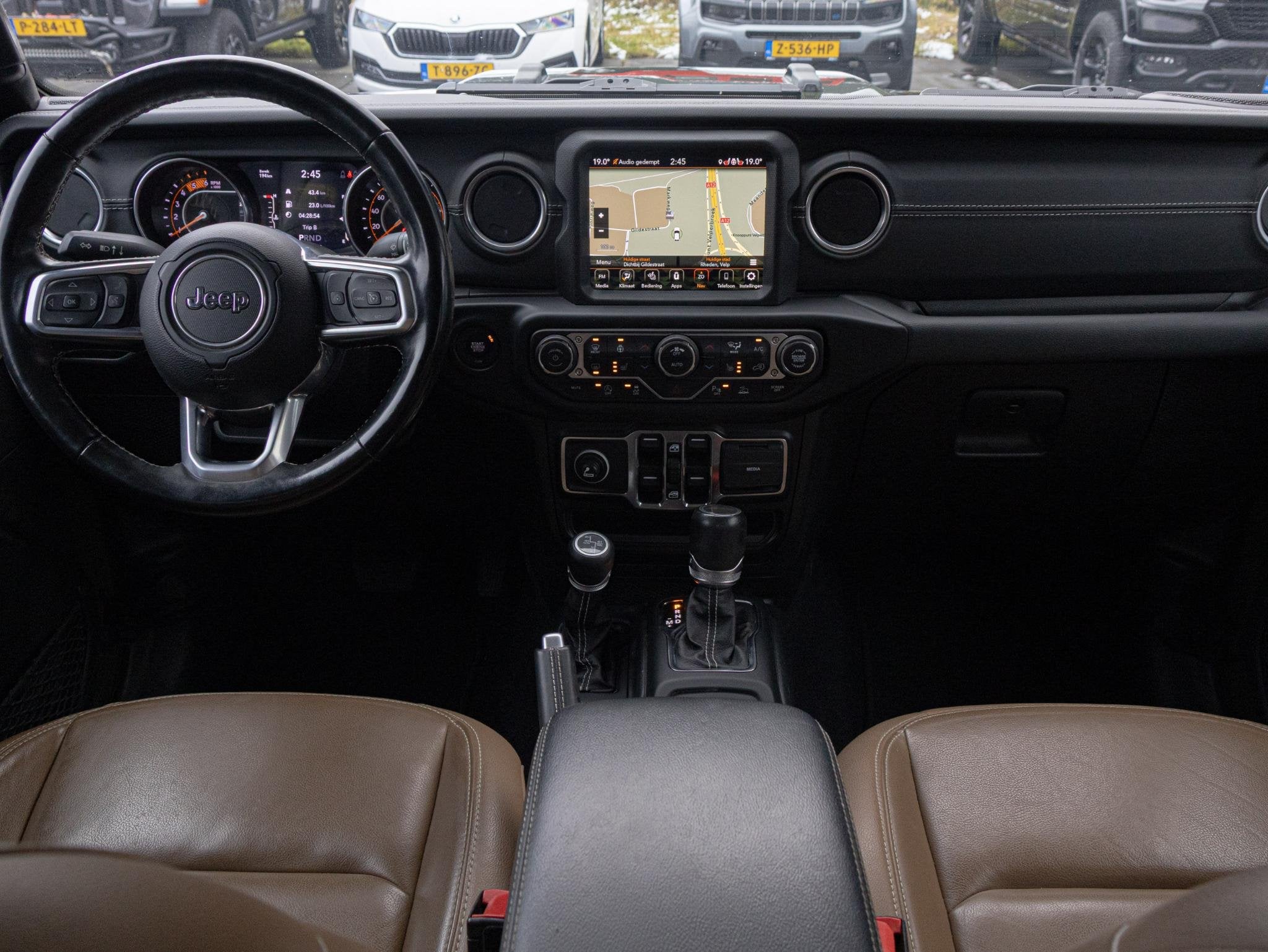 Jeep Gladiator 3.0 V6 Overland | Optie 5 persoons grijs kent, Automaat, Stof, 2365 kg, Lederen bekleding