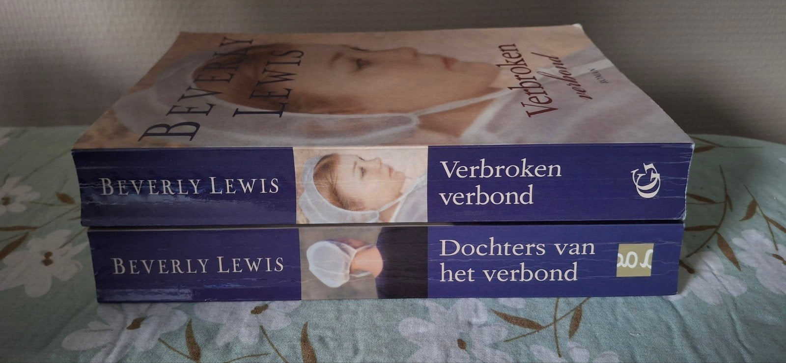 Verbroken verbond en Dochters van het verbond, Boeken, Ophalen, Gelezen