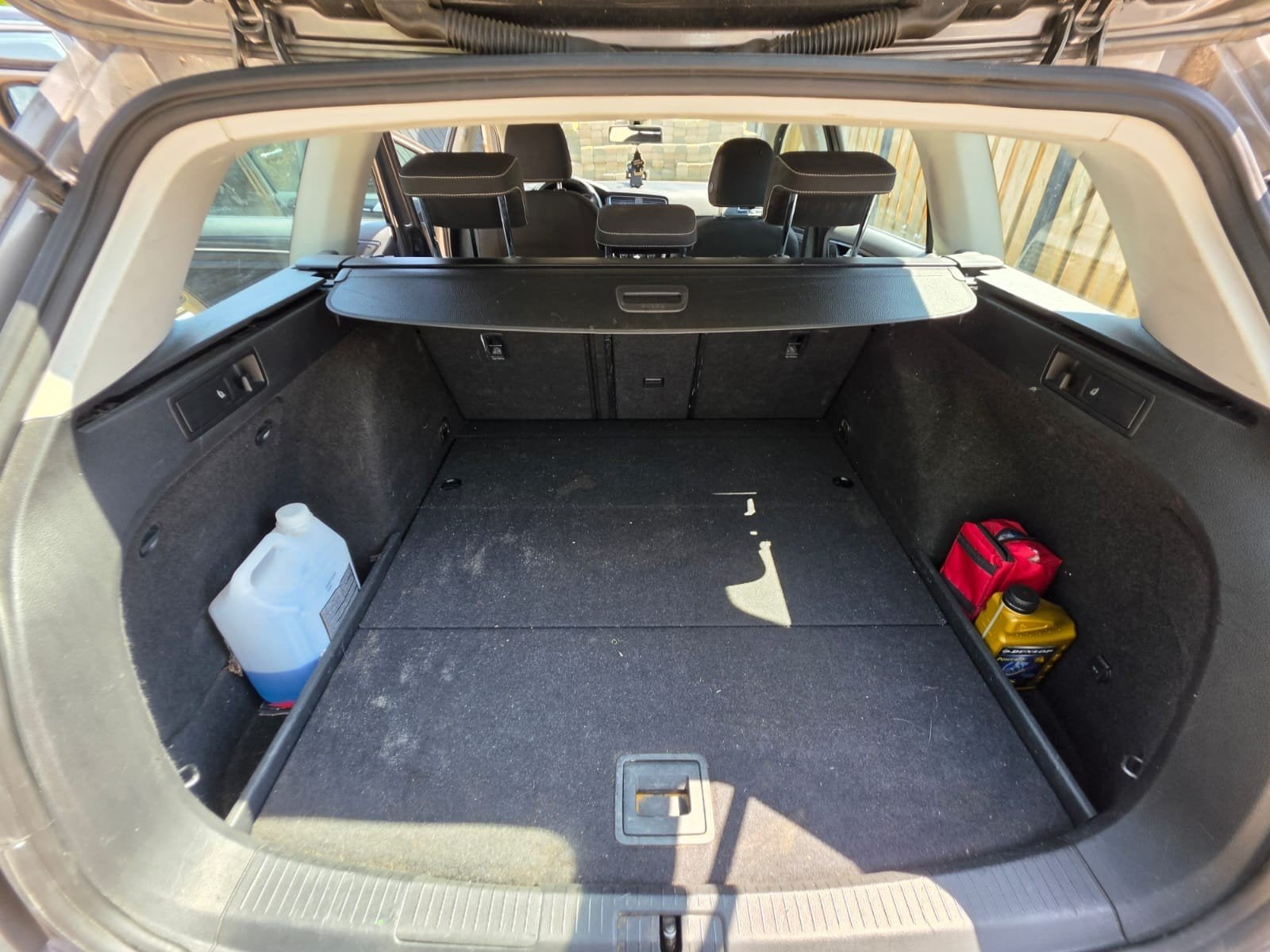 Foto 14 van Volkswagen Golf 1.6 TDI 77KW Variant DSG 2014 Grijs