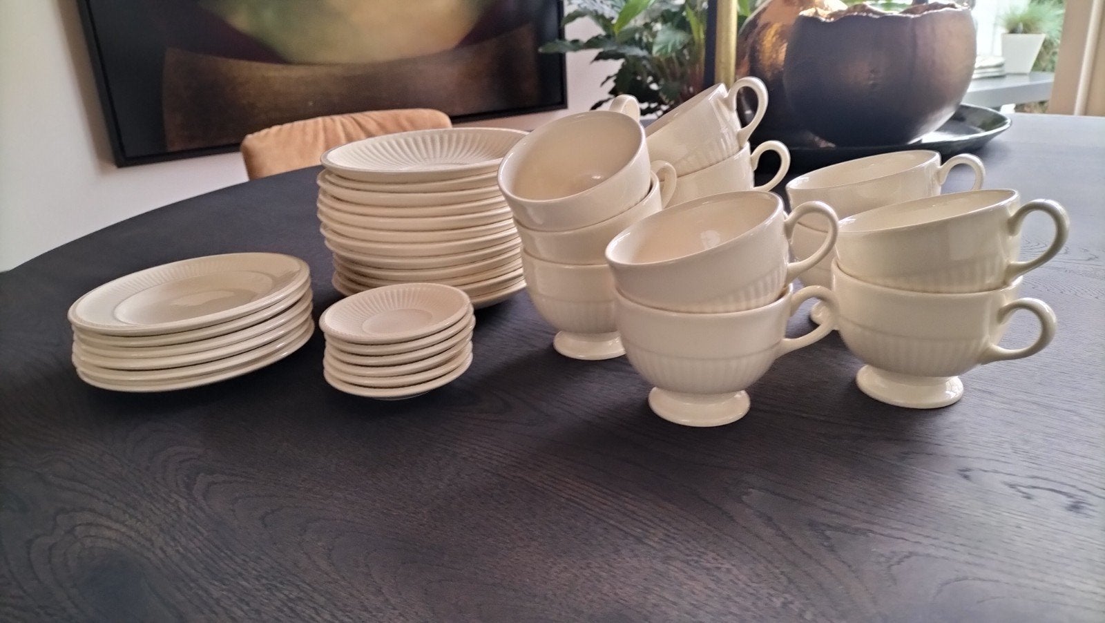 12X Wedgwood Kop en Schotels + 6Gebak + 6 Petit fours bordje, Ophalen of Verzenden