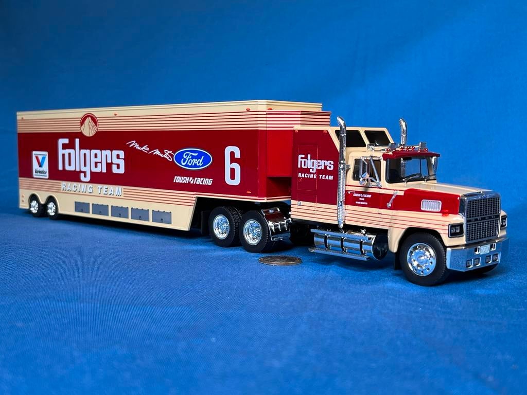 Ford 9000 & lange NASCAR trailer Folgers! Nieuw&doos! KIJK!, Ophalen of Verzenden, Nieuw, Bus of Vrachtwagen, Overige merken
