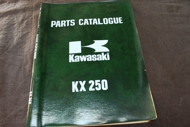 Kawasaki KX250 1973 motorcycle parts catalogue KX 250 cross, Ophalen of Verzenden, Kawasaki