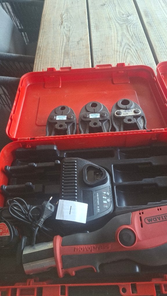 3x Novopress Aco Accu perstangen, ., Ophalen of Verzenden, Zo goed als nieuw, .