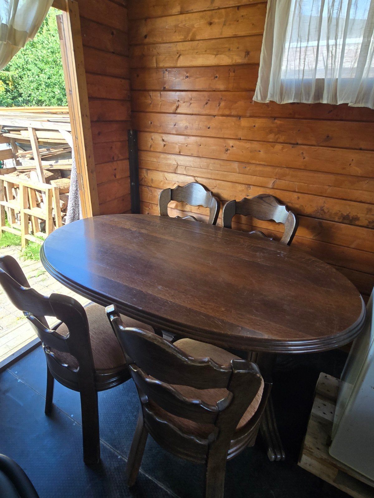 Ovale eettafel met 4 stoelen, Huis en Inrichting, Tafels | Eettafels, Ophalen, Gebruikt, 100 tot 150 cm, 50 tot 100 cm