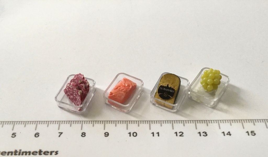 Poppenhuis miniaturen koelkast bakjes 51, Ophalen of Verzenden, Nieuw, Poppenhuis