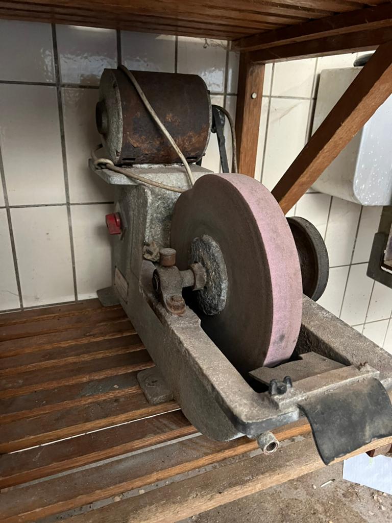 Slijpmachine, slijp, gebruikt, Ophalen, Gebruikt, Minder dan 700 watt, Werkbankslijpmachine