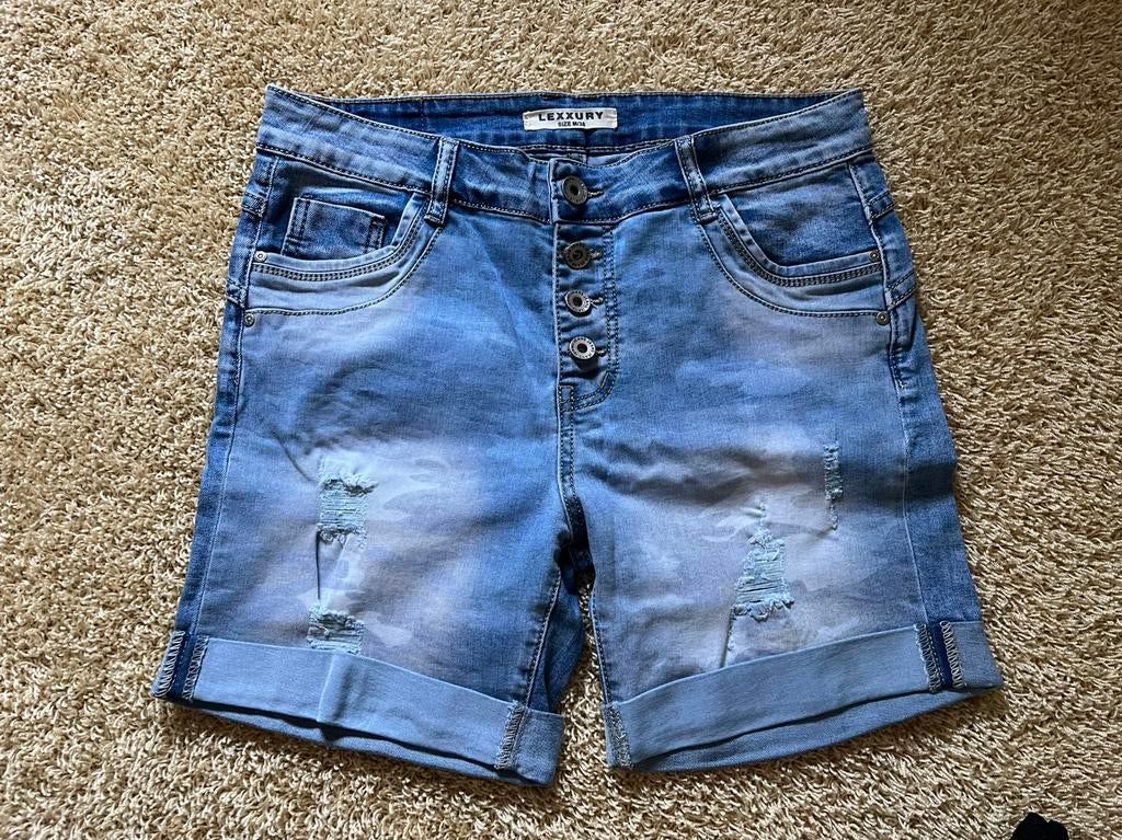 Lexxury jeans short (korte broek) blauw mt. 38/M, Kleding | Dames, Ophalen of Verzenden, Zo goed als nieuw, Blauw, W30 - W32 (confectie 38/40)