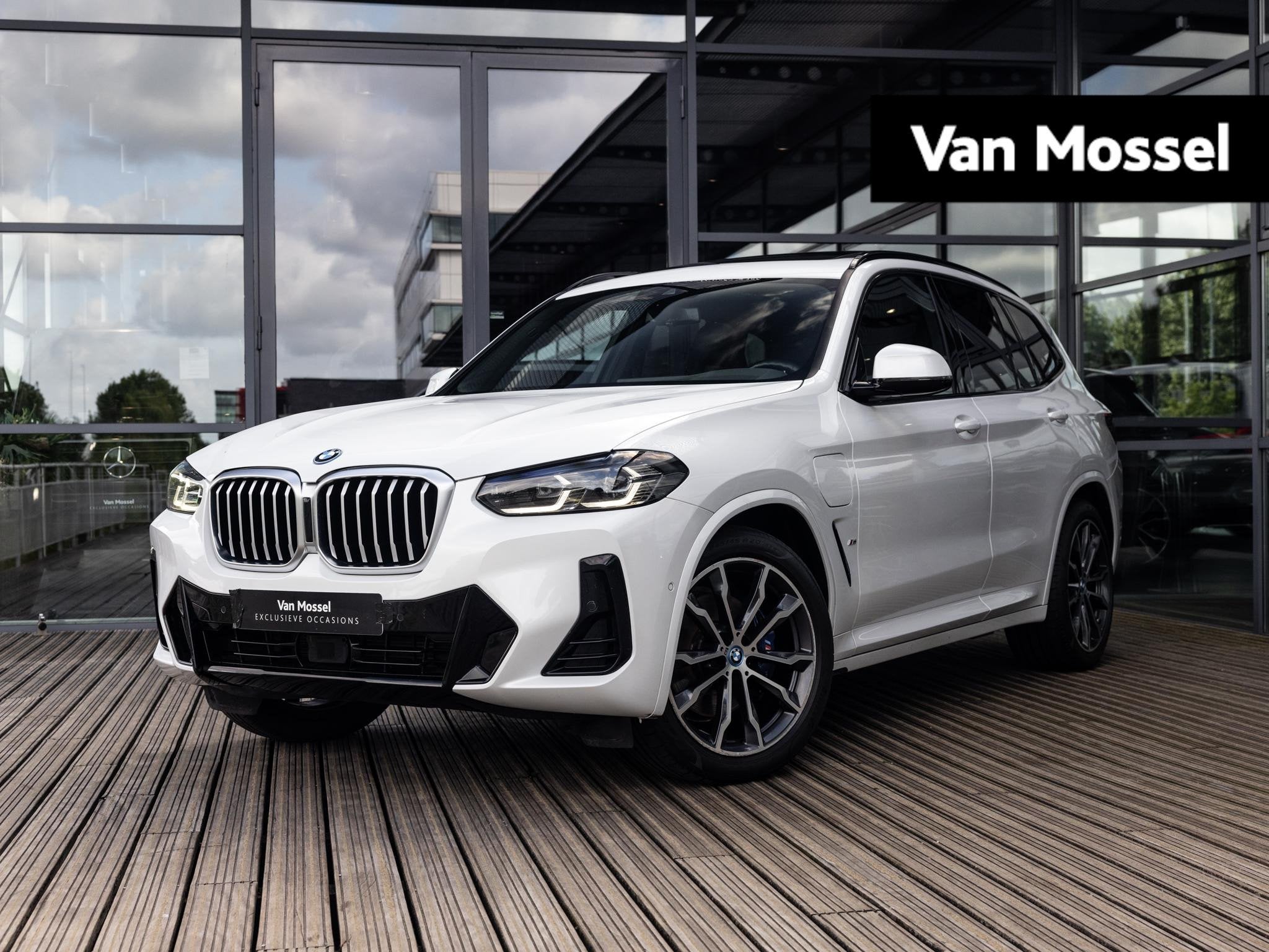 BMW X3 xDrive30e High Executive | M-SPORT | 20 INCH M-SPORT