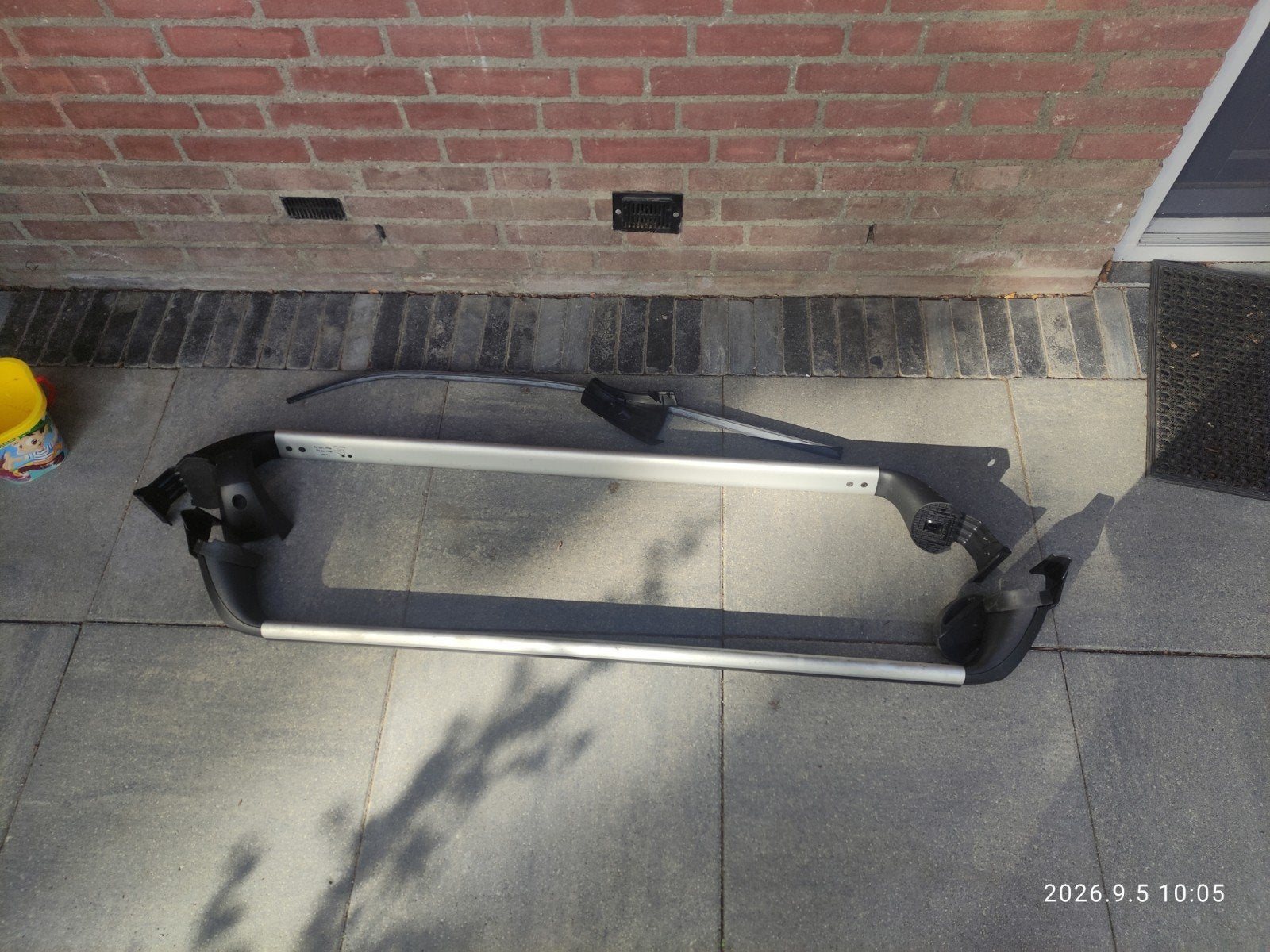 Toyota Verso 2010 dakrail, Ophalen