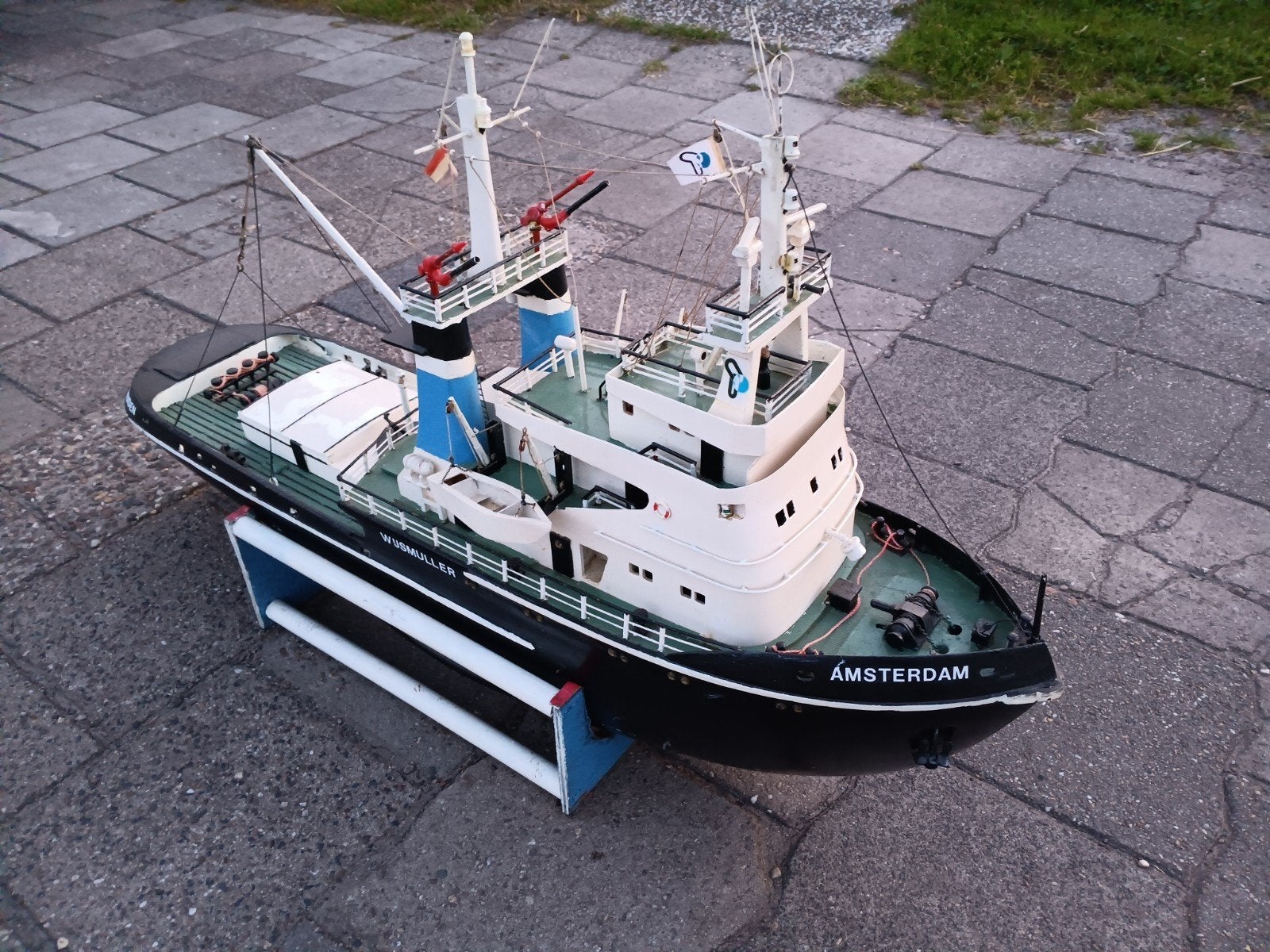 Prachtig Wijsmuller sleepboot, geheel van hout, rc varend, Hobby en Vrije tijd, Modelbouw | Boten en Schepen, Ophalen