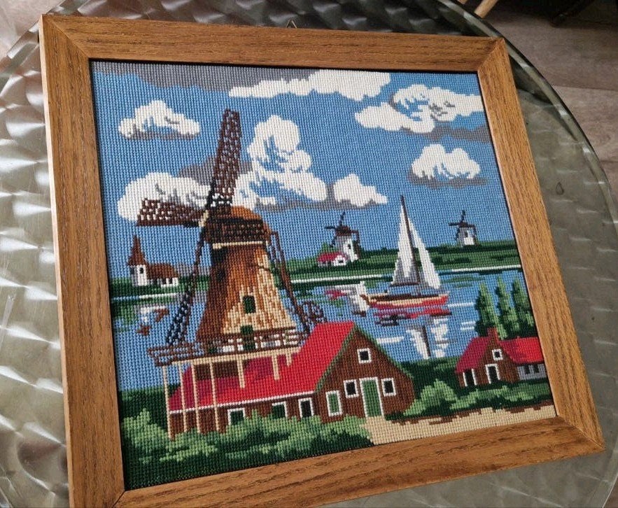 Ingelijst Borduurwerk schilderij Hollandse Molen 40x37cm, Gebruikt, Overige typen, Onbekend, Ophalen of Verzenden