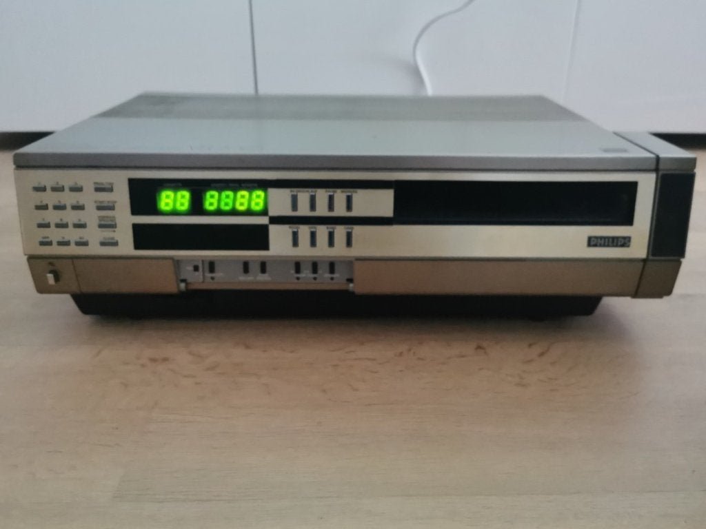 Philips VR2025 – V2000 videorecorder – met Afstandsbediening, Ophalen, Gebruikt