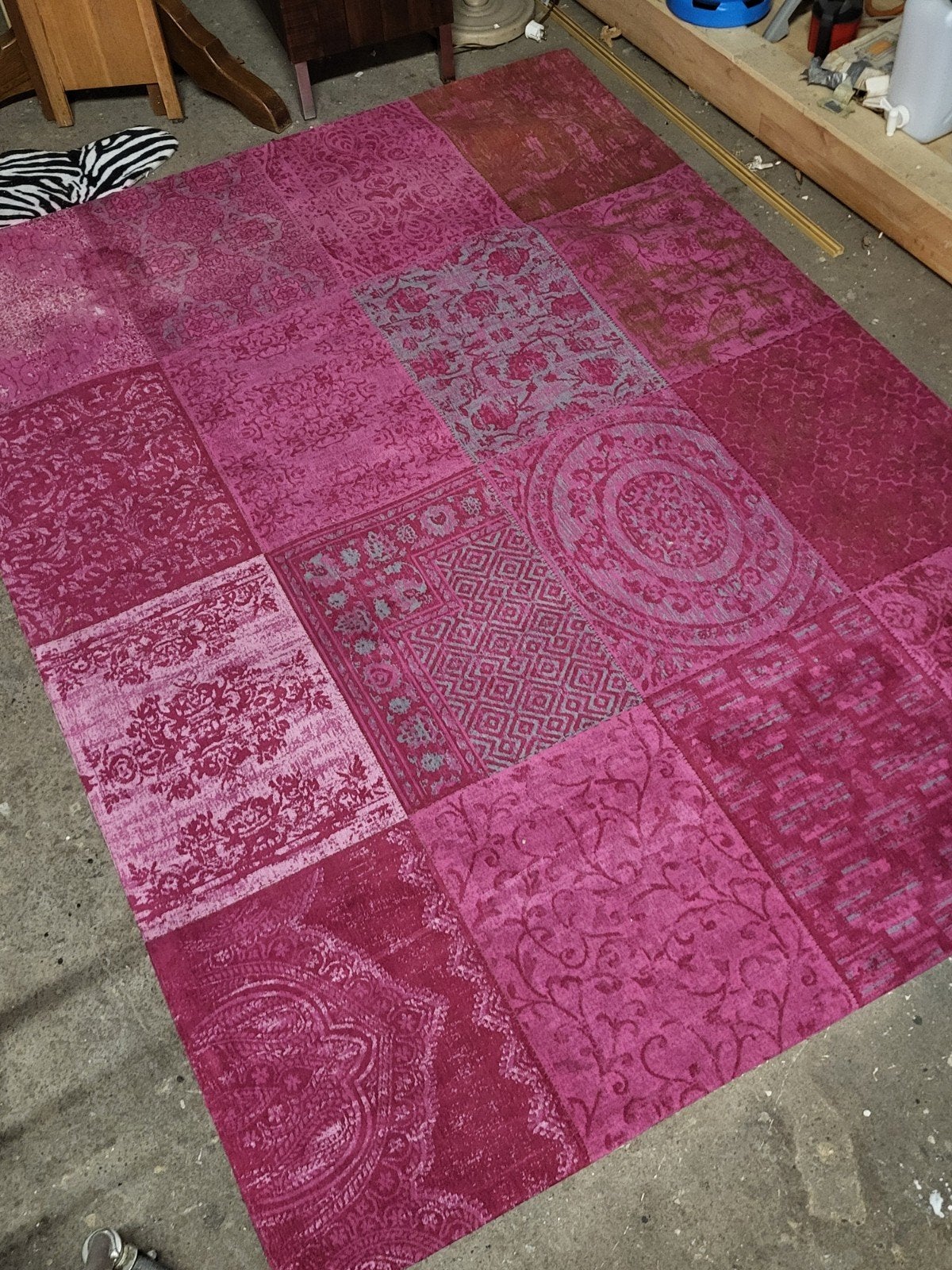 Vloerkleed roze, Ophalen, Zo goed als nieuw, Rechthoekig, 200 cm of meer