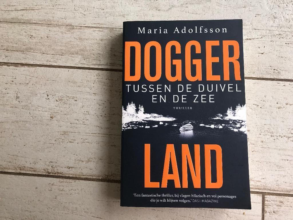 Boek thriller Nieuw Dogger, Ophalen of Verzenden, Zo goed als nieuw