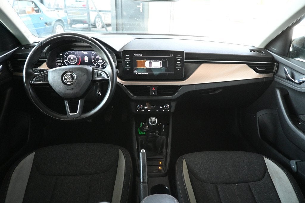 Skoda Scala 1.0 TSI Business Edition Clima Carplay Stoelverw, Voorwielaandrijving, Gebruikt, Met garantie (alle), 116 pk