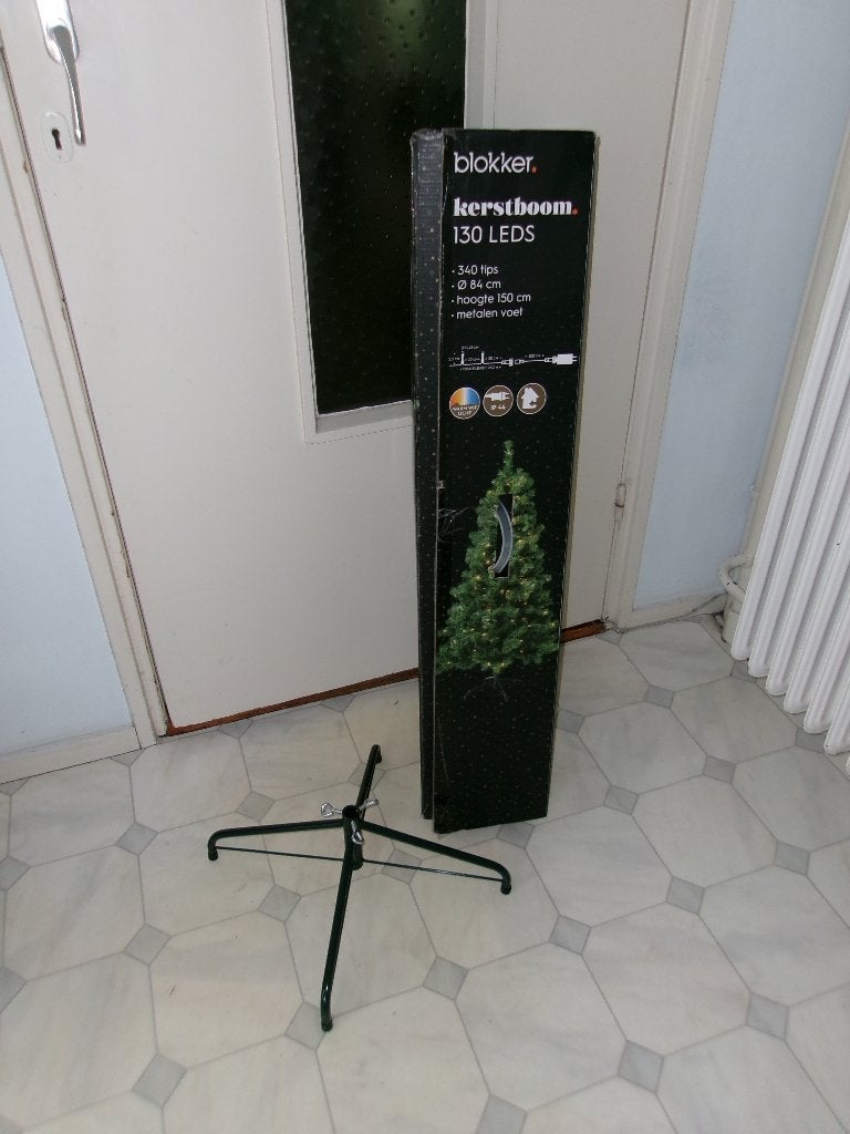 Kunst Kerstboom met voet - Blokker, Diversen, Ophalen, Zo goed als nieuw