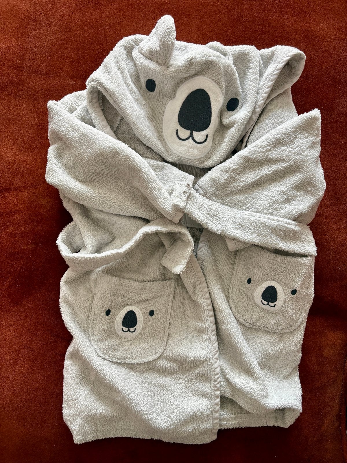 Nieuwe Koala Badjas Baby's maat 80-86 - Zacht en Comfortabel, Ophalen of Verzenden, Nieuw, Jongetje of Meisje
