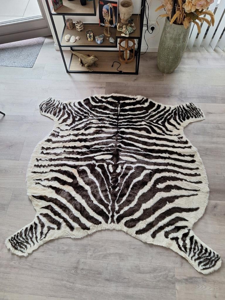 Zebra vloerkleed (Ikea), Ophalen, Zo goed als nieuw, Zwart, Overige vormen