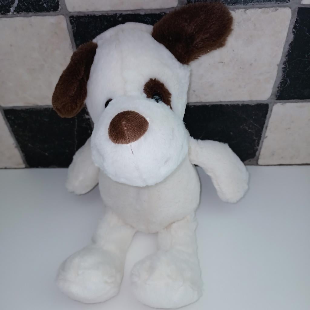 Sunkid beige bruine hond., Wasbaar, Zo goed als nieuw, Middelgroot (20 tot 80 cm), Beige