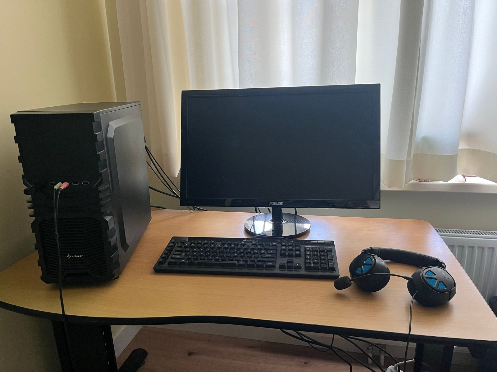 Complete Gaming Set: PC, Monitor, Toetsenbord, Headset, Ophalen, Gebruikt