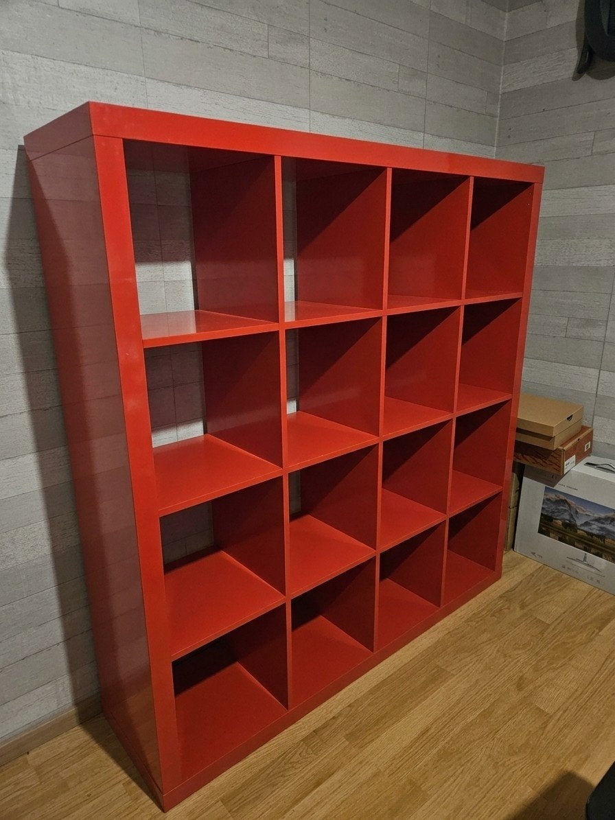 Rode vakkenkast/boekenkast - 16 vakken, Ophalen