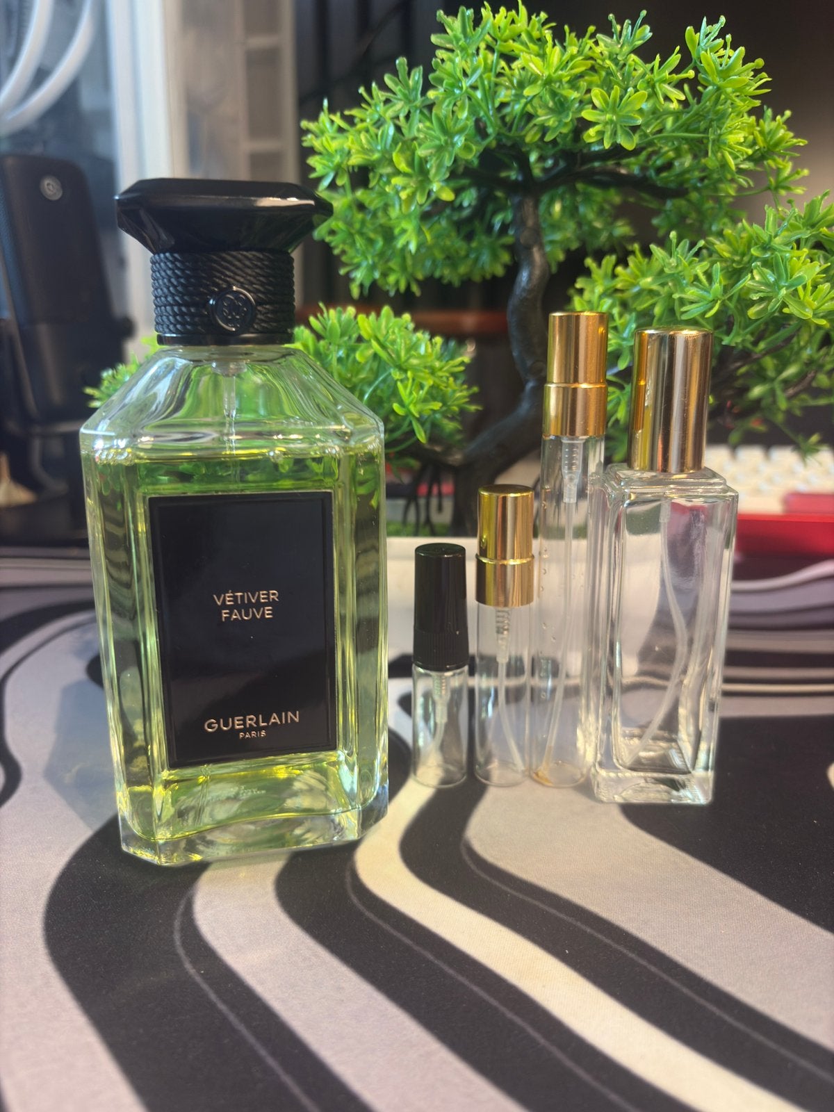 Guerlain - Vetiver Fauve Sample/Decant/Tester, Sieraden, Tassen en Uiterlijk, Uiterlijk | Parfum, Ophalen, Zo goed als nieuw