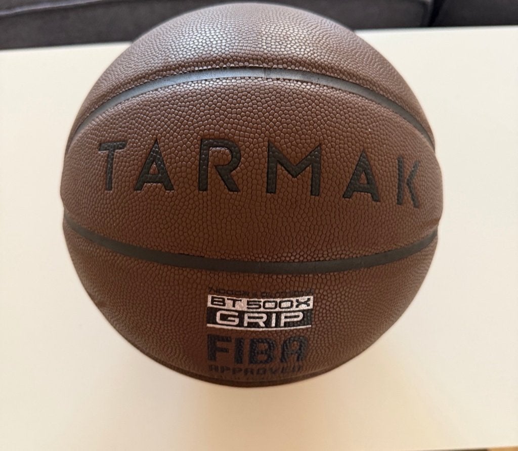 Tarmak BT500X Grip basketbal + pomp – FIBA Approved, Ophalen, Zo goed als nieuw, Bal