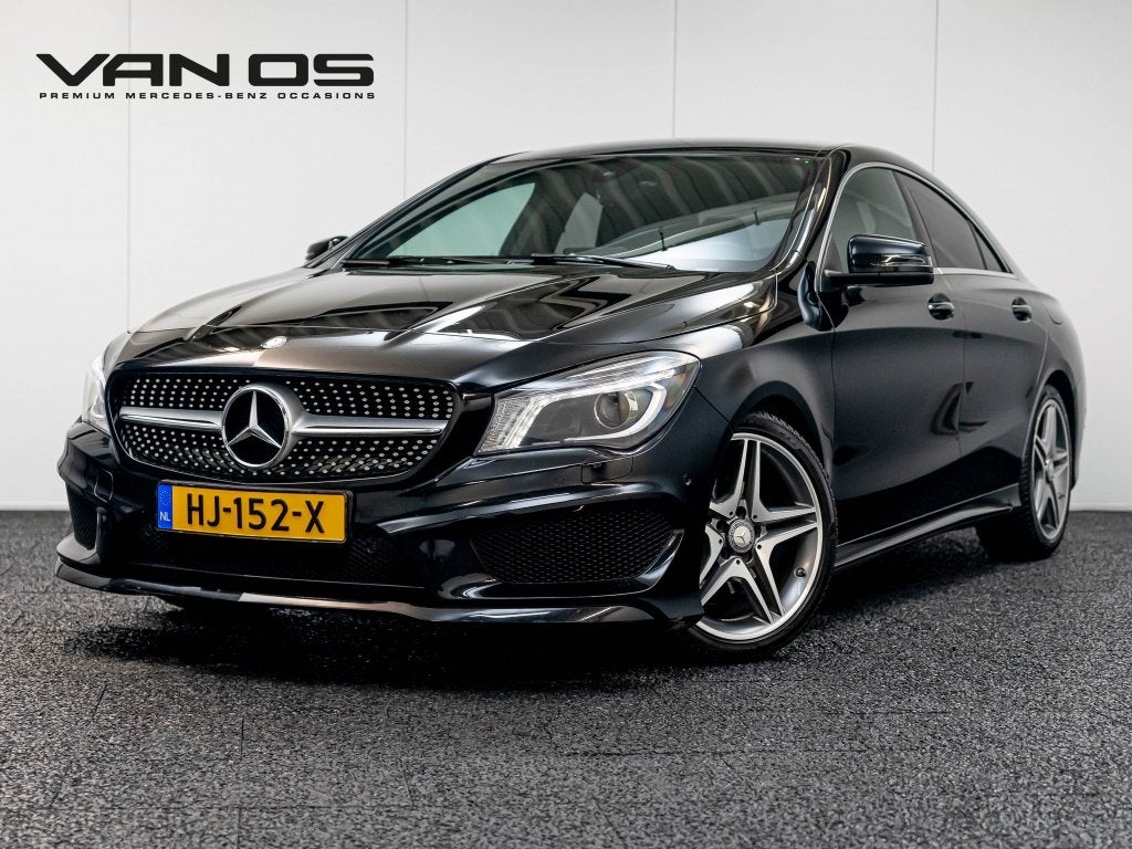 Mercedes-Benz CLA-Klasse CLA 180 AMG Line (bj 2015), Auto's, Gebruikt, Euro 6, 4 cilinders, 715 kg