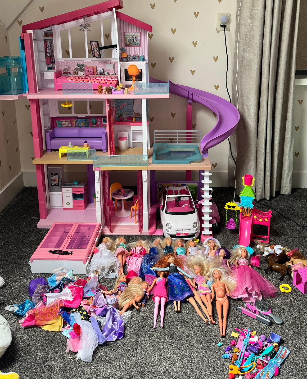 Enorm groot barbiehuis met veel extra’s, Kinderen en Baby's, Ophalen, Zo goed als nieuw, Poppenhuis